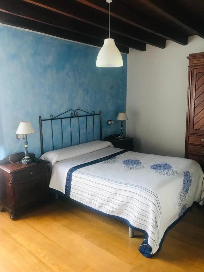 Casa Barreta Pension Villaviciosa  Buitenkant foto