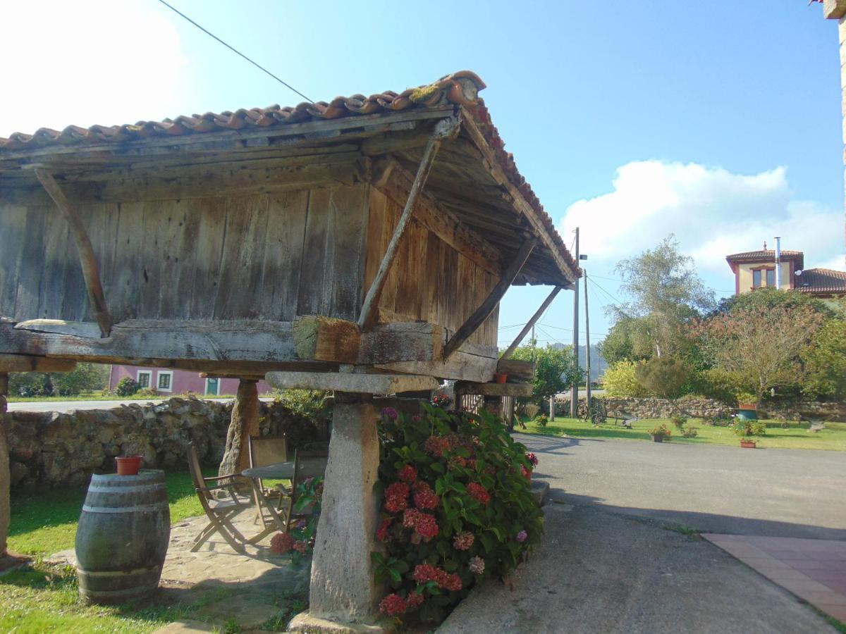 Casa Barreta Pension Villaviciosa  Buitenkant foto